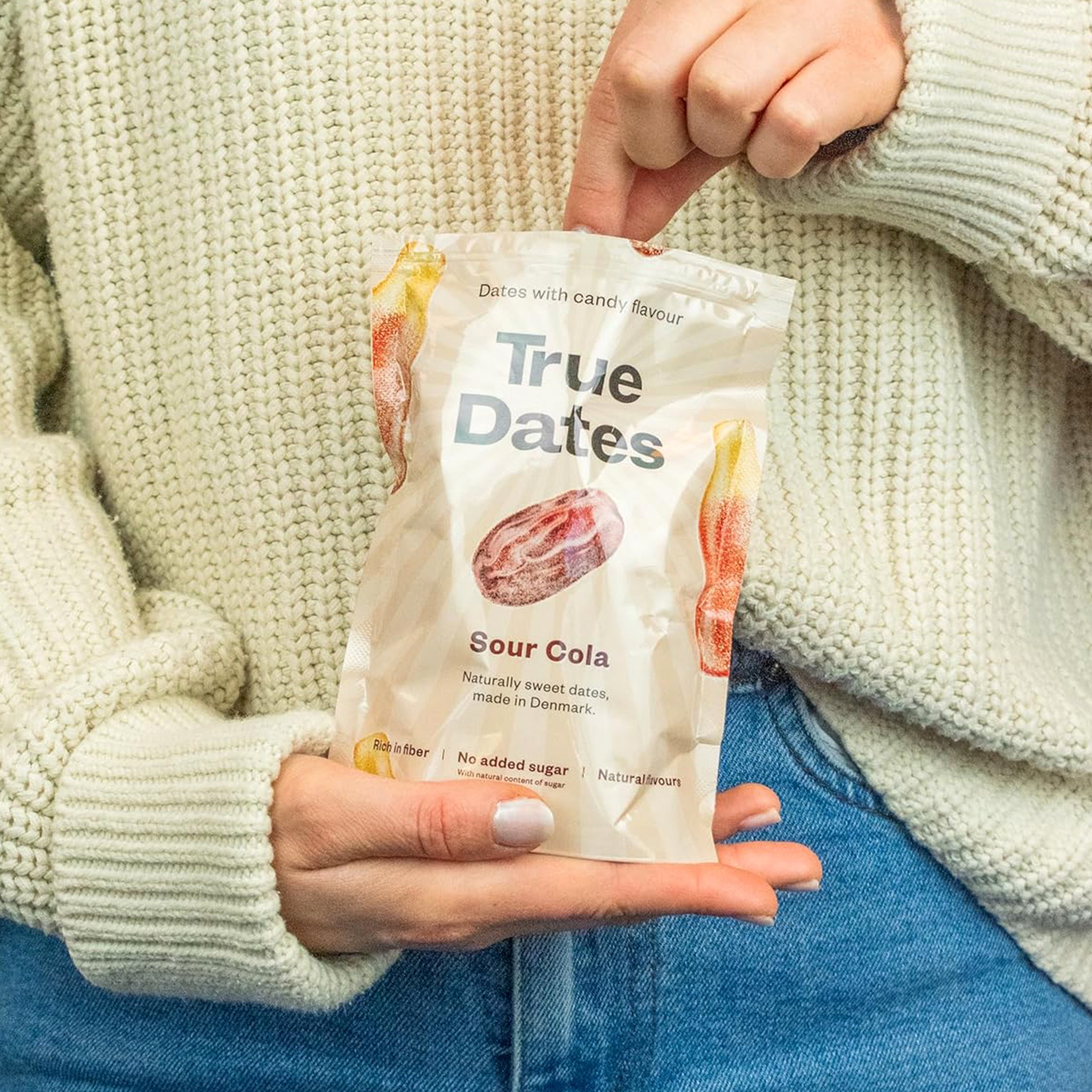 True Dates Sour Cola 70g 2